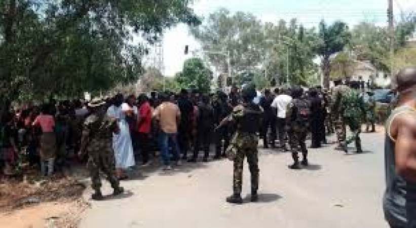 Mob attacks Cross River police station over murder suspect