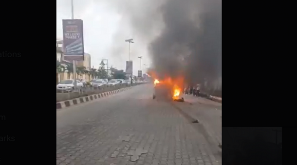 Vehicle bursts into flames after multiple crash in Lekki