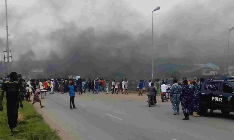 Jos engulfed in violence following relaxation of curfew