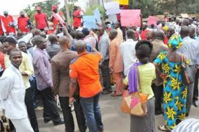Wage award now a necessity — civil servants