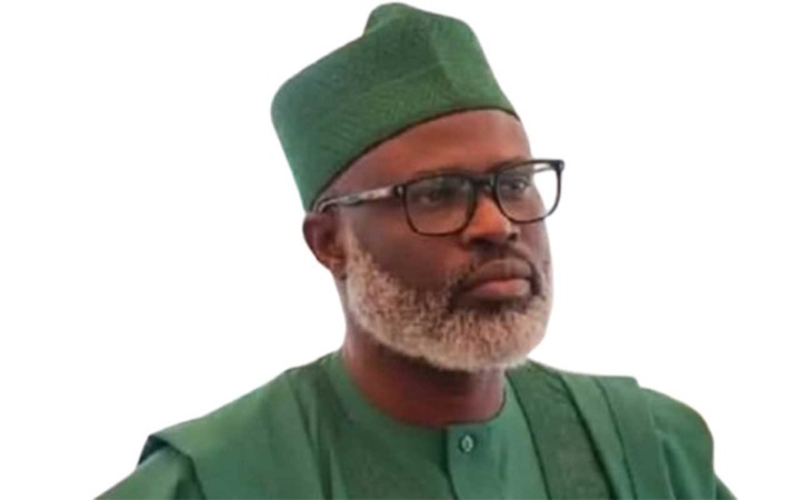 Drama as APC governorship aspirant steps down for 'better candidate'