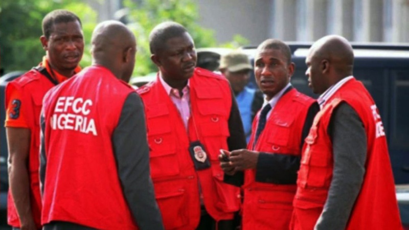 EFCC busts ‘Yahoo Academy’ in Abuja, arrests 31 suspects