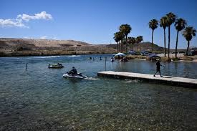Man drowns in river after jumping off boat to retrieve his hat