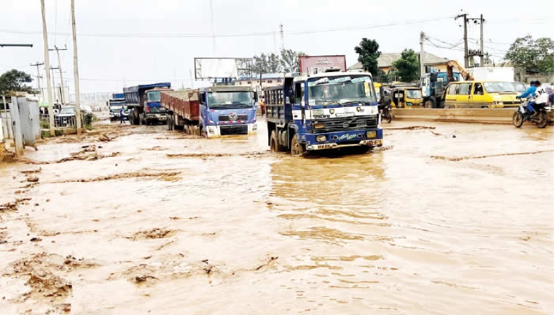 Road users, traders lament slow pace of Sango Ota road rehabilitation