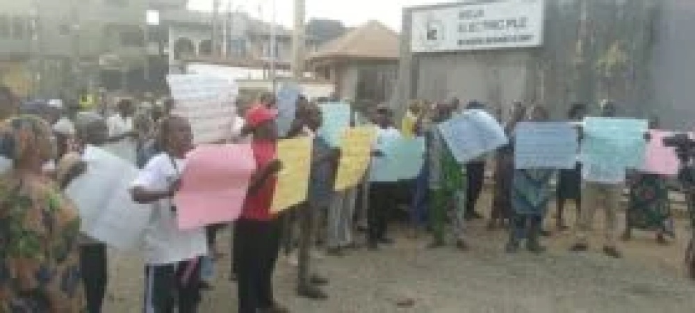 Lagos residents protest 18-month electricity outage