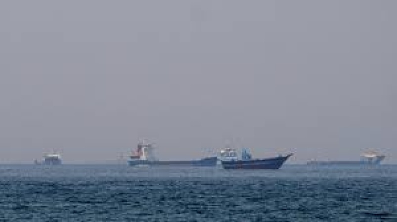 Financial times: 34 Iran-linked tankers slip past US Hormuz blockade