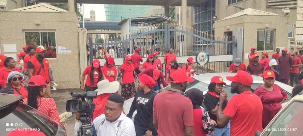 State of the nation: TUC threatens protest 