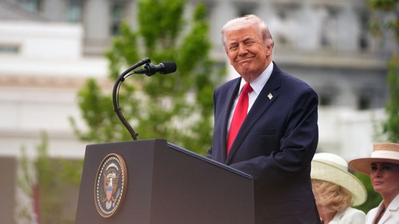 My mother had a crush on King Charles — Trump