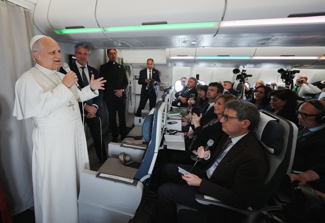 Pope Leo: 'I cannot be in favor of war,' talks migration, same-sex blessings, in press conference