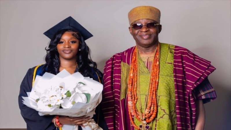 Meet Soun of Ogbomoso’s daughter Toluni Ghandi-Olaoye who had distinction at US varsity