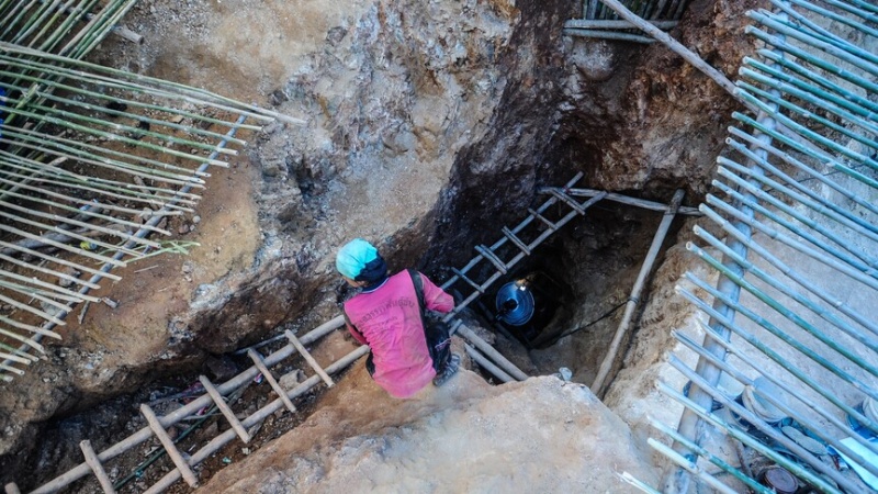 10 women among 15 killed as gold mine collapses in northwestern Kenya