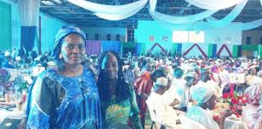 Chibok-girl graduate hails government, AUN support