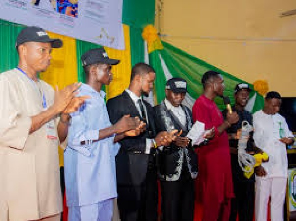 Students donate N10.7m for Tinubu’s 2027 interest form