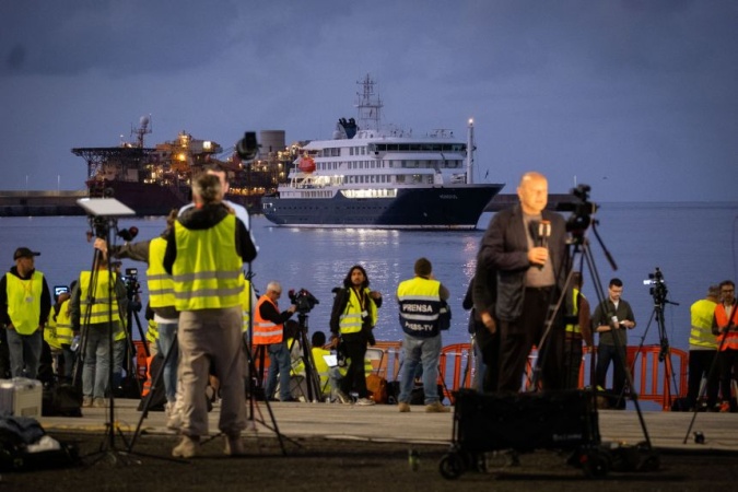 Tenerife port home to scenes of worry and relief as passengers depart hantavirus-hit ship