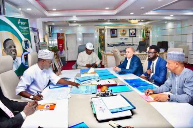 FG signs eight major road projects as Umahi says investors eye coastal highway tolling 