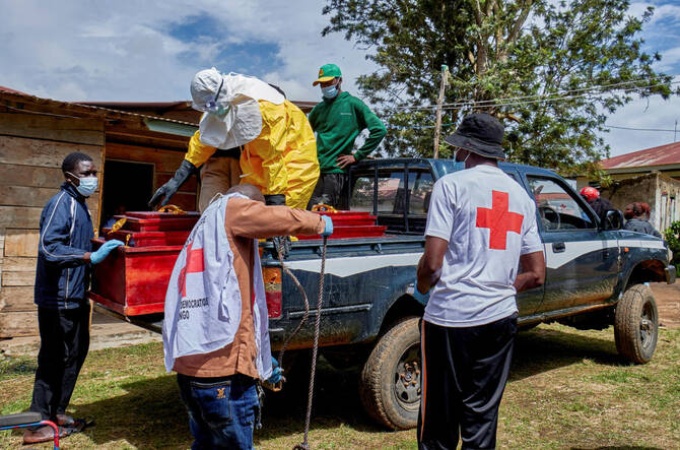 Red Cross volunteers die from suspected Ebola (BBC: Red Cross volunteers die from suspected Ebola in DRC)