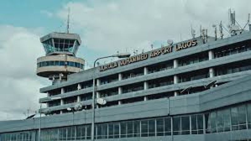 Passengers disrupt Egypt Air Lagos-Cairo flight over delay in delivery of their luggage