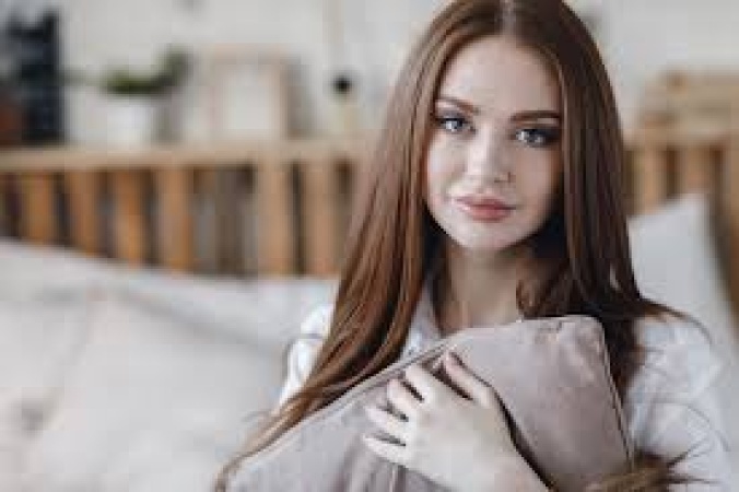 10 beauty habits that help women look younger naturally