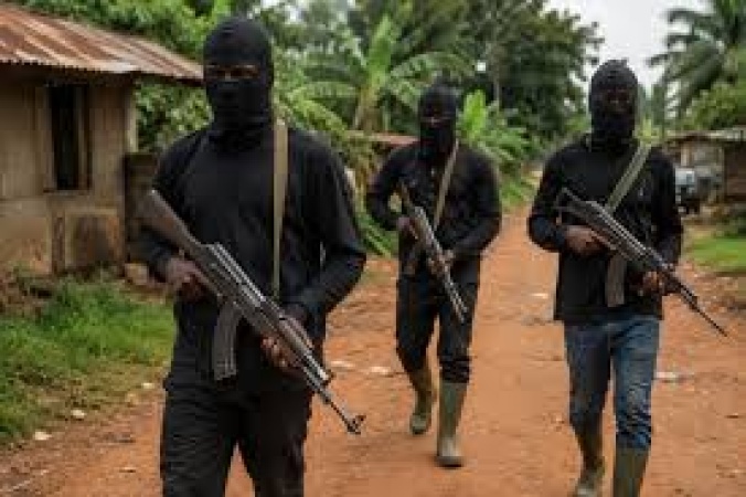 Gunmen kill eight, burn houses in Imo community