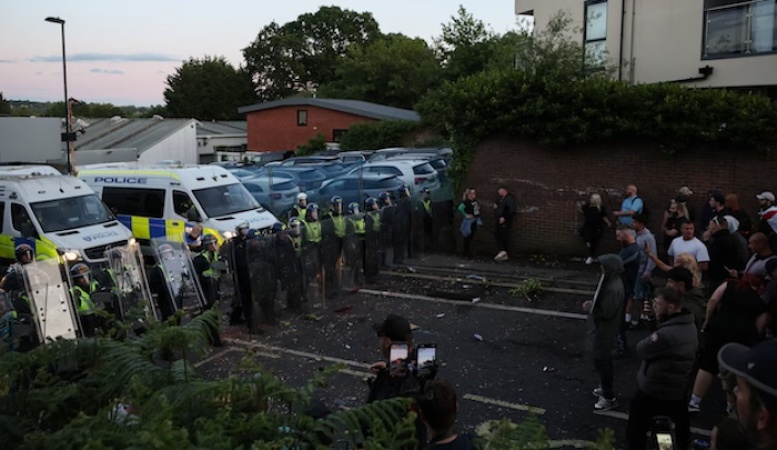 UK police face backlash after handcuffing stabbed student before his death