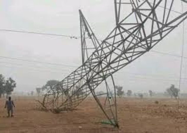 Vandalism: Blackout fears loom in North-Central corridor as six transmission towers collapse