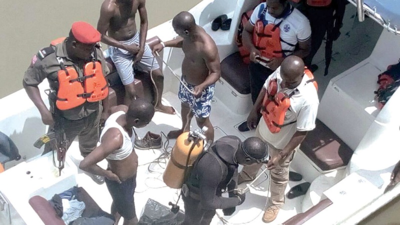 Marine police foil suicide attempt in Lagos lagoon