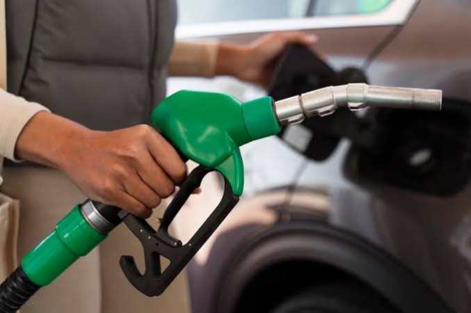 Petrol price rises by 55% to N1,596/ltr in May — NBS