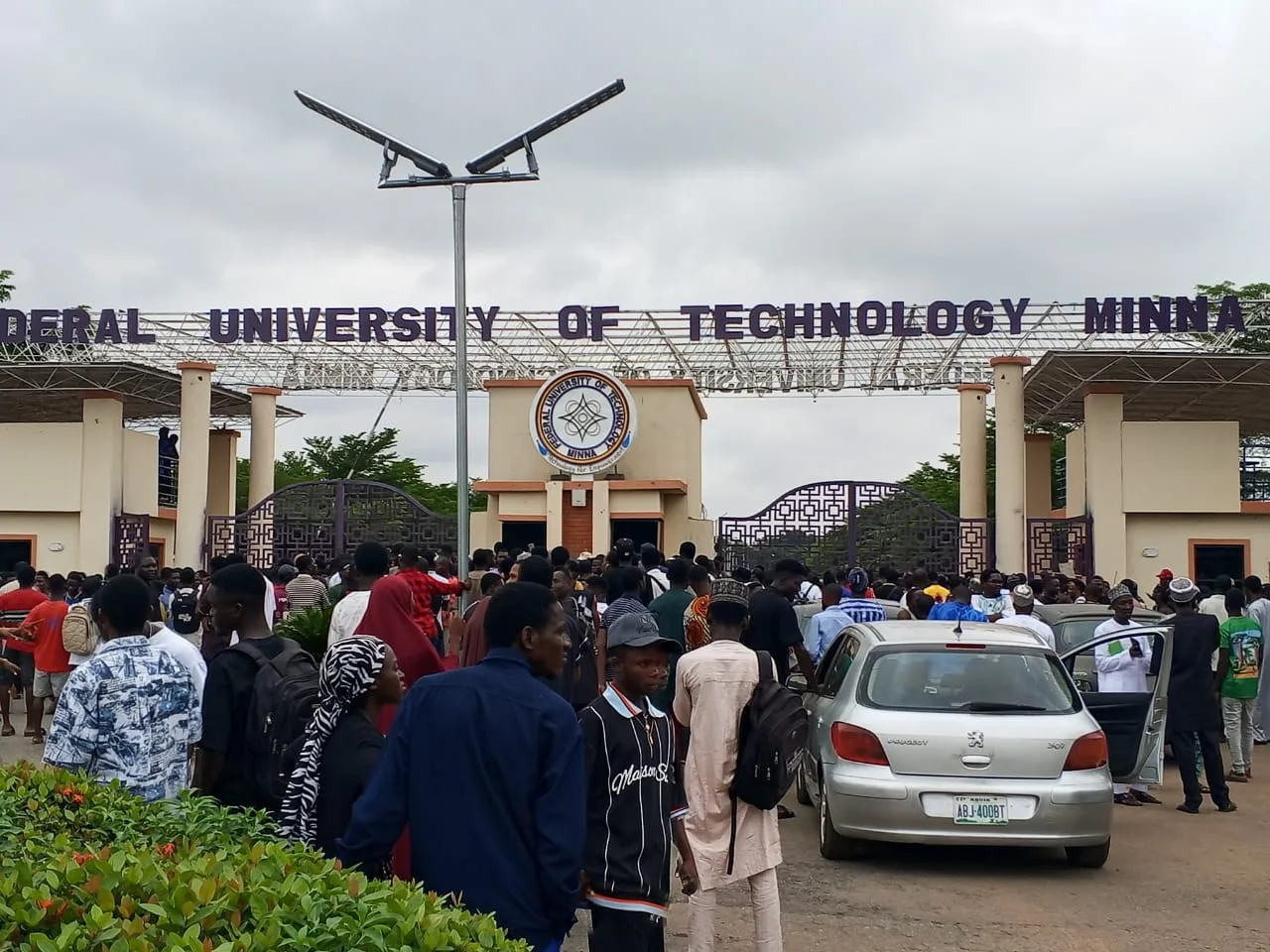 Niger: Angry students lock out VC over insecurity