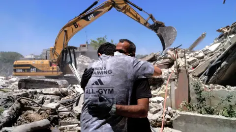 Israel and Hezbollah continue strikes despite ceasefire agreement