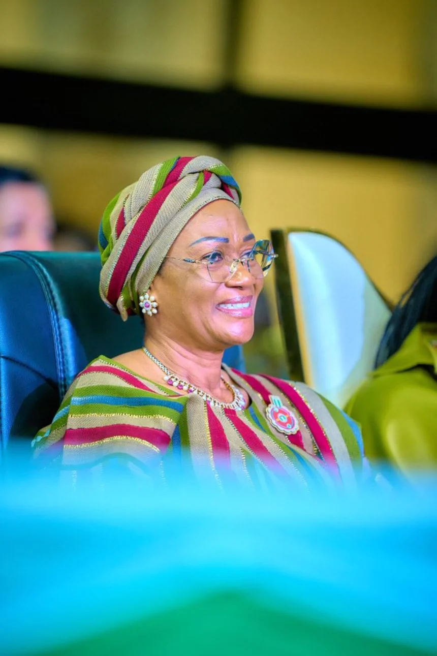We’ll continue to empower akara, pepper, roasted plantain sellers — Tinubu’s wife