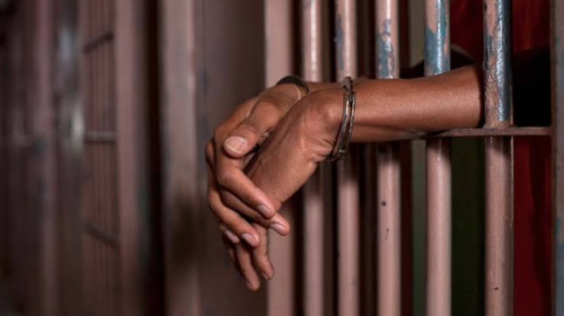 Eagle-eyed officers foil plot to smuggle bomb into Ikot Ekpene prison