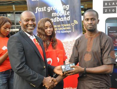 Airtel scores another first, unveils Blackberry Z10 in Nigeria