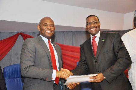 Elumelu delves into agriculture, strikes deal with Agric Ministry