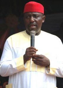 Okorocha inaugurates 637 â€œlocal governorsâ€ for Imo State