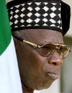 Fashola seizes Obasanjoâ€™s van; OBJ retaliates, impounds 10 Lagos Govt. luxury buses