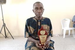JUSUN honours gateman, other dedicated staff in Anambra