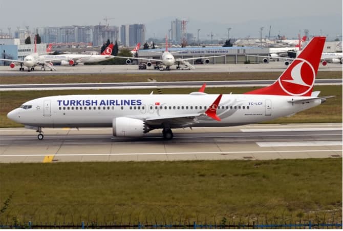 Passengers escape after Turkish Airlines plane makes emergency landing