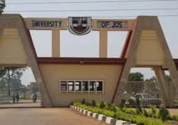 UNIJOS students protest hike in fees for new students, threaten to escalate action