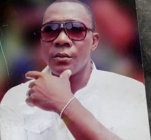 Gunmen attack ambulance, kill undertaker