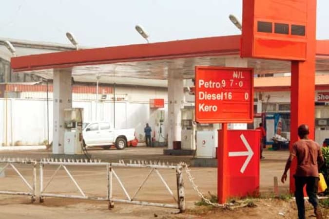 Filling stations shut, loading halted as Lagos impounds tankers