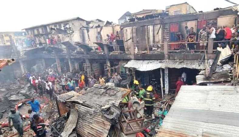 Midnight blaze hits Ladipo, Owode Onirin markets in Lagos