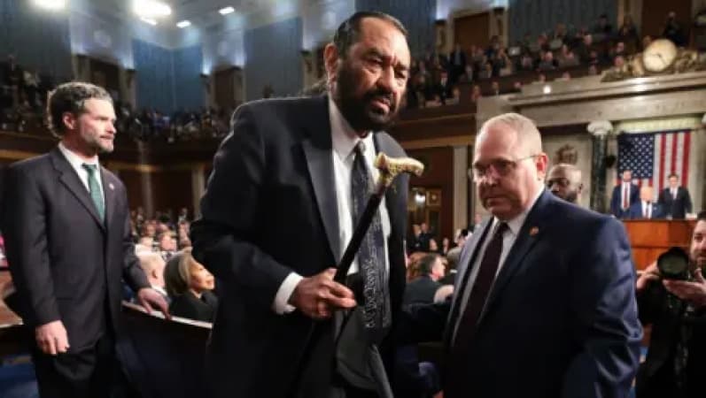 US lawmaker ejected from House chamber for heckling Trump during joint address to Congress