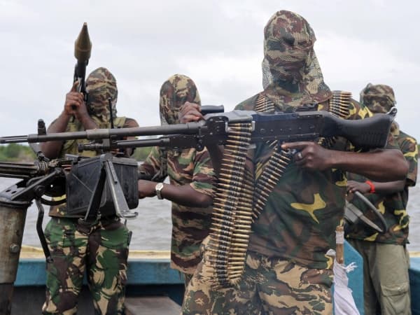 Emergency rule: Fresh tension as Niger Delta militants reconvene, plan attack