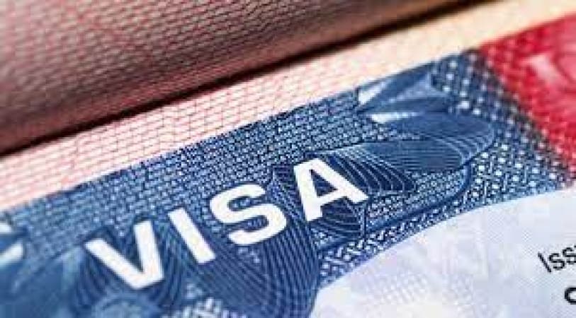 Nigerian lady storms court as Trump Administration revokes visa