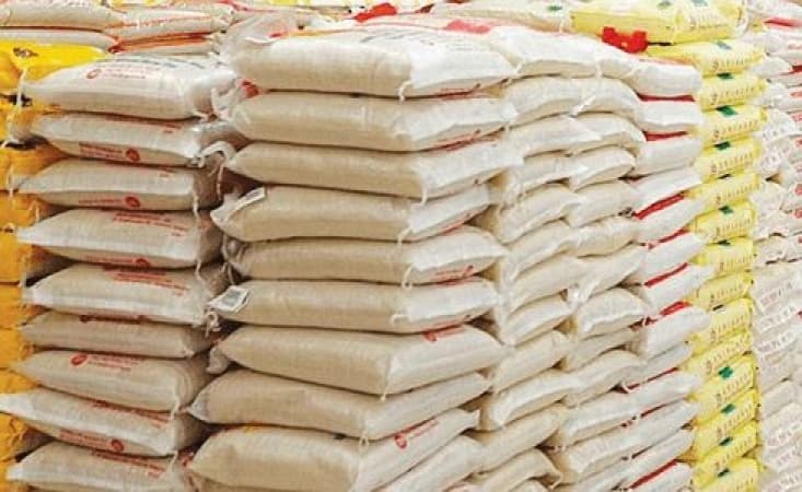 Lamentation as federal workers in Enugu excluded from FG?s subsidised rice
