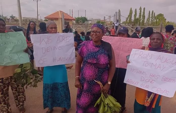 Women protest alleged pollution at Kaduna refinery