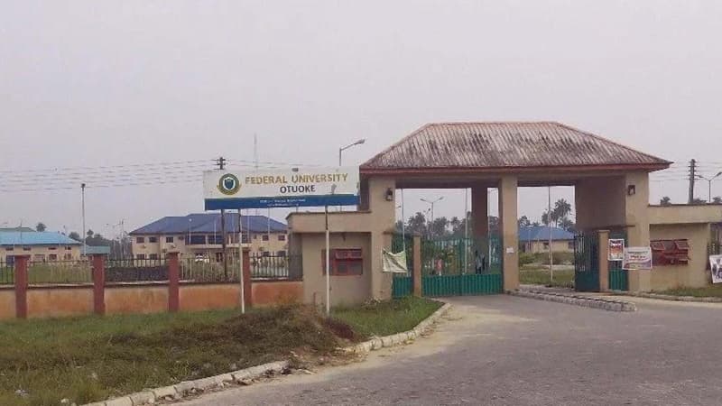 Federal varsity sends students home over improper dressing