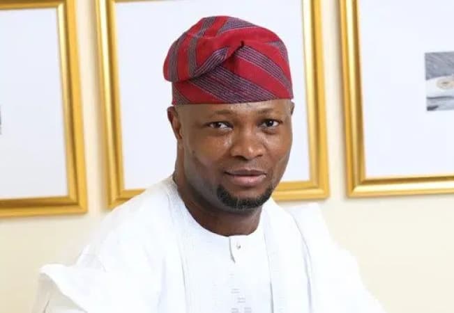 Lagos PDP Spokesman, other leaders dump party, join Jandor in APC