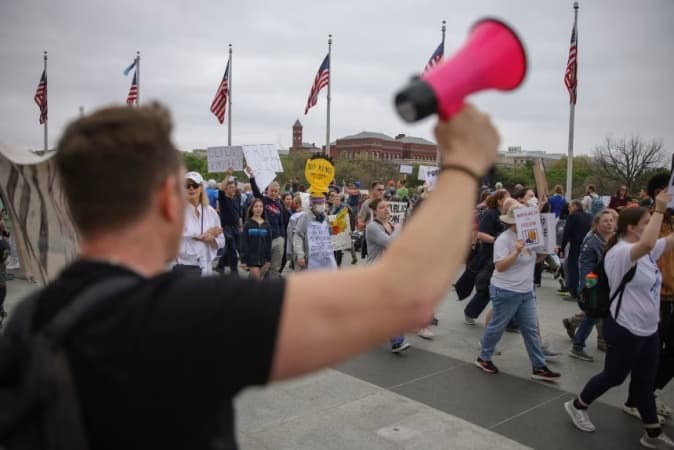 Millions of protesters expected at ?No Kings? rallies nationwide as President Trump?s military parade takes place on his 79th birthday