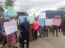 Lagos APC members protest, demand chairman’s removal